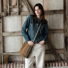Load image into Gallery viewer, Miles Cross Body Oak 35x38cm