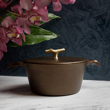 Load image into Gallery viewer, 3.5qt Dutch Oven with 9in Lid