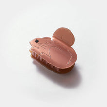 Load image into Gallery viewer, Squirrel Claw - Brown Engraved Acetate Cute Hair Clip