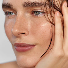 Load image into Gallery viewer, Renew Pure Radiance Oil