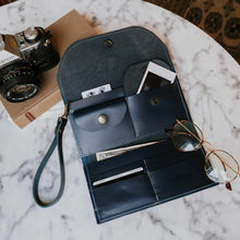 Load image into Gallery viewer, Kurier | Millie Wallet/Clutch