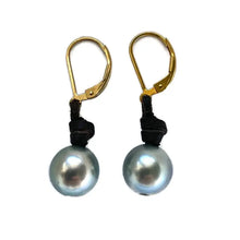 Load image into Gallery viewer, Jhana Pearl | Tahitian Drop Earrings