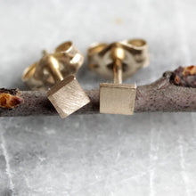 Load image into Gallery viewer, Rebecca Haas Jewelry | Square Post 14k