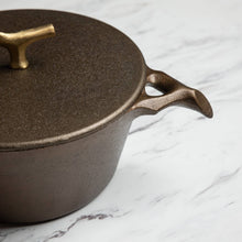 Load image into Gallery viewer, 3.5qt Dutch Oven with 9in Lid
