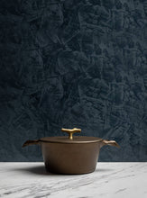 Load image into Gallery viewer, 3.5qt Dutch Oven with 9in Lid
