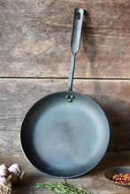 Load image into Gallery viewer, Wicks Forge l 9A Pan
