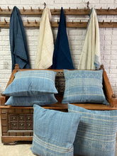 Load image into Gallery viewer, Sanj Woven Decorative Wool Pillow
