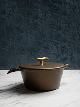 Load image into Gallery viewer, 3.5qt Dutch Oven with 9in Lid
