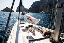 Load image into Gallery viewer, Gestalten | Sailing the Seas
