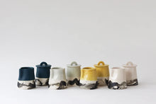 Load image into Gallery viewer, Elizabeth Benotti | Splash Creamer + Sugar
