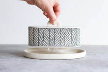 Load image into Gallery viewer, Elizabeth Benotti | Herringbone Butterdish

