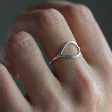 Load image into Gallery viewer, Rebecca Haas Jewelry | Petal Ring | SS

