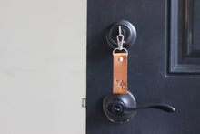 Load image into Gallery viewer, Maine Me Flag Keychain souvenir vintage Key Fob Ring

