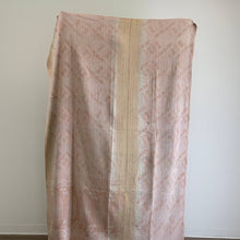 Load image into Gallery viewer, Aloka Home | Angelou Coverlet
