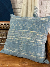 Load image into Gallery viewer, Sanj Woven Decorative Wool Pillow
